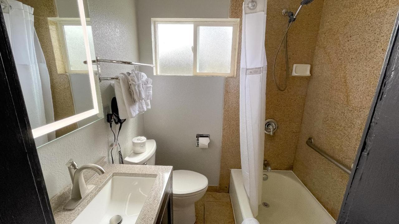 The Fremont Inn Монтерей Экстерьер фото